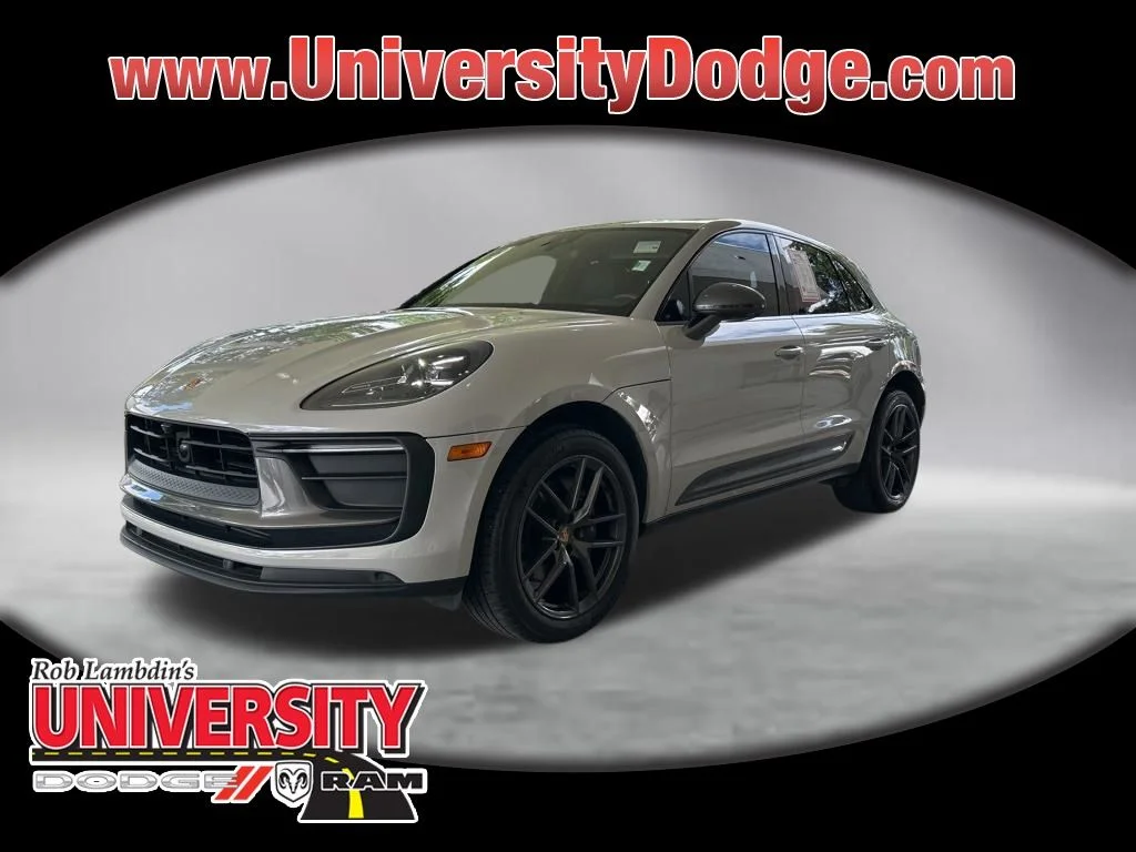 2023 Porsche Macan T's photo