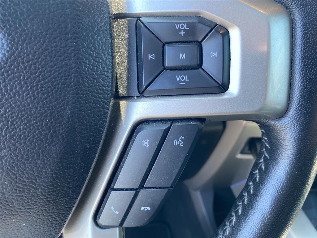 Used 2021 Iconic Silver/Carbonized Gray Ford Lariat image 14