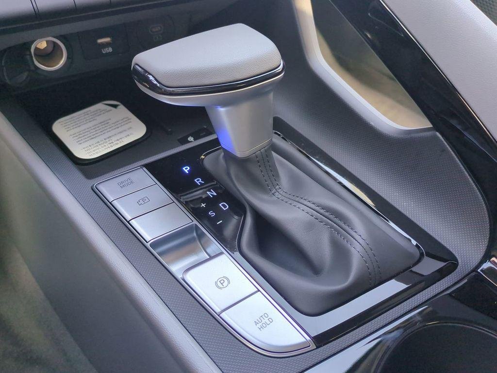 New 2026 White Hyundai SEL Sport Premium image 20