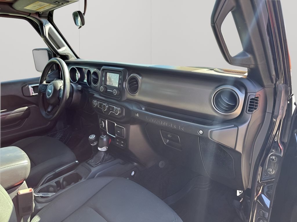 Used 2021 Black Jeep Unlimited Sport image 16