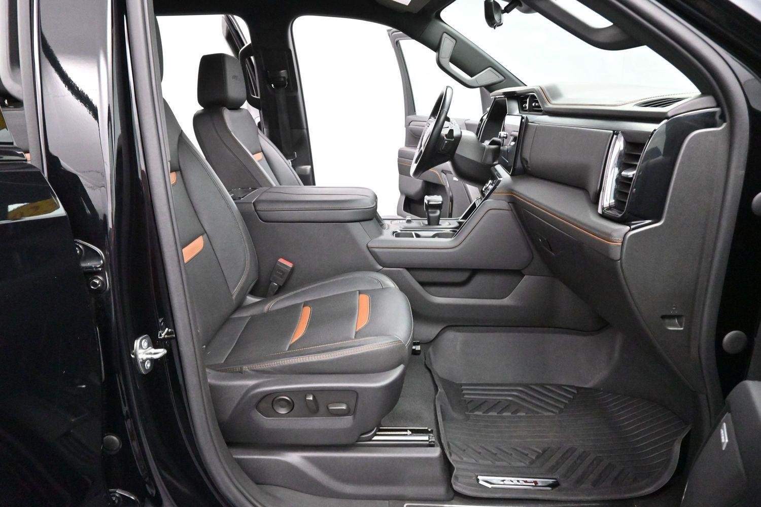 Used 2023 Onyx Black GMC AT4 image 32
