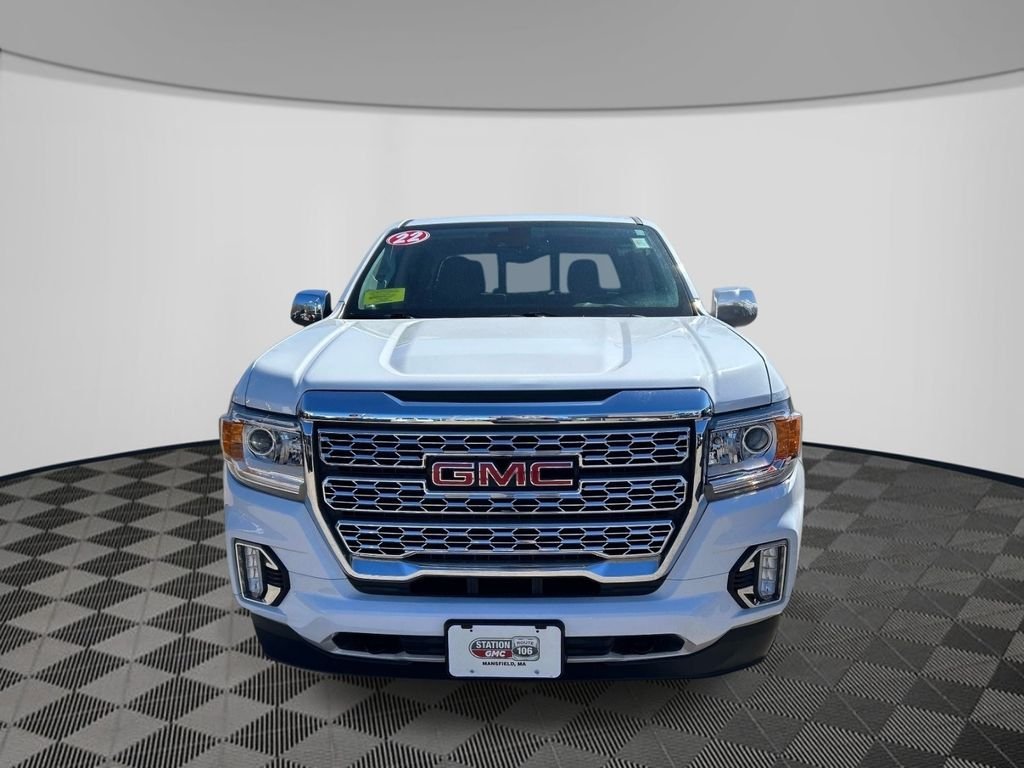 Used 2022 White GMC Denali image 2