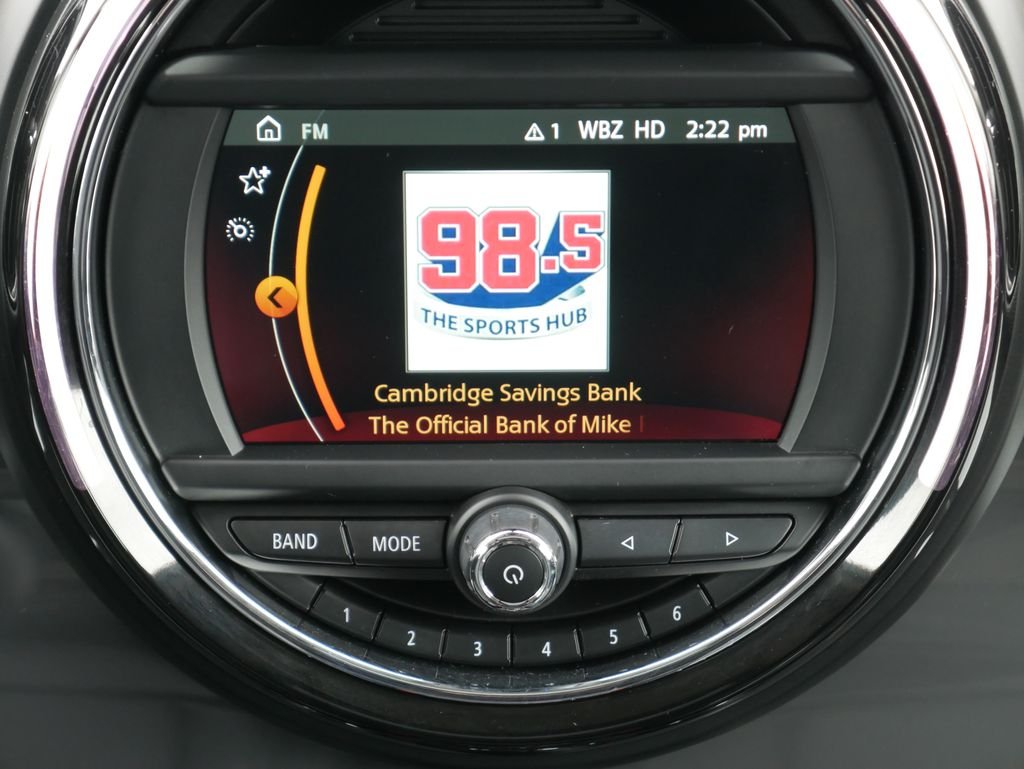 Used 2018 Black MINI Base image 18