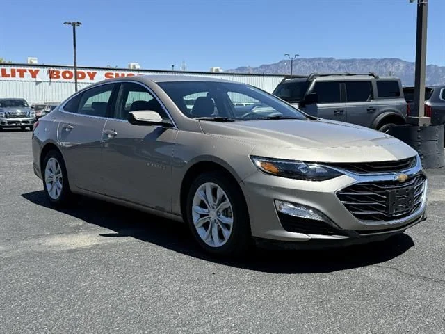 Pre-Owned 2024 Chevrolet Malibu LT FWD 4D Sedan