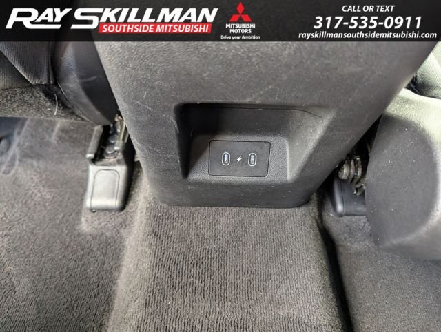 Used 2025 Red Hyundai SEL image 16