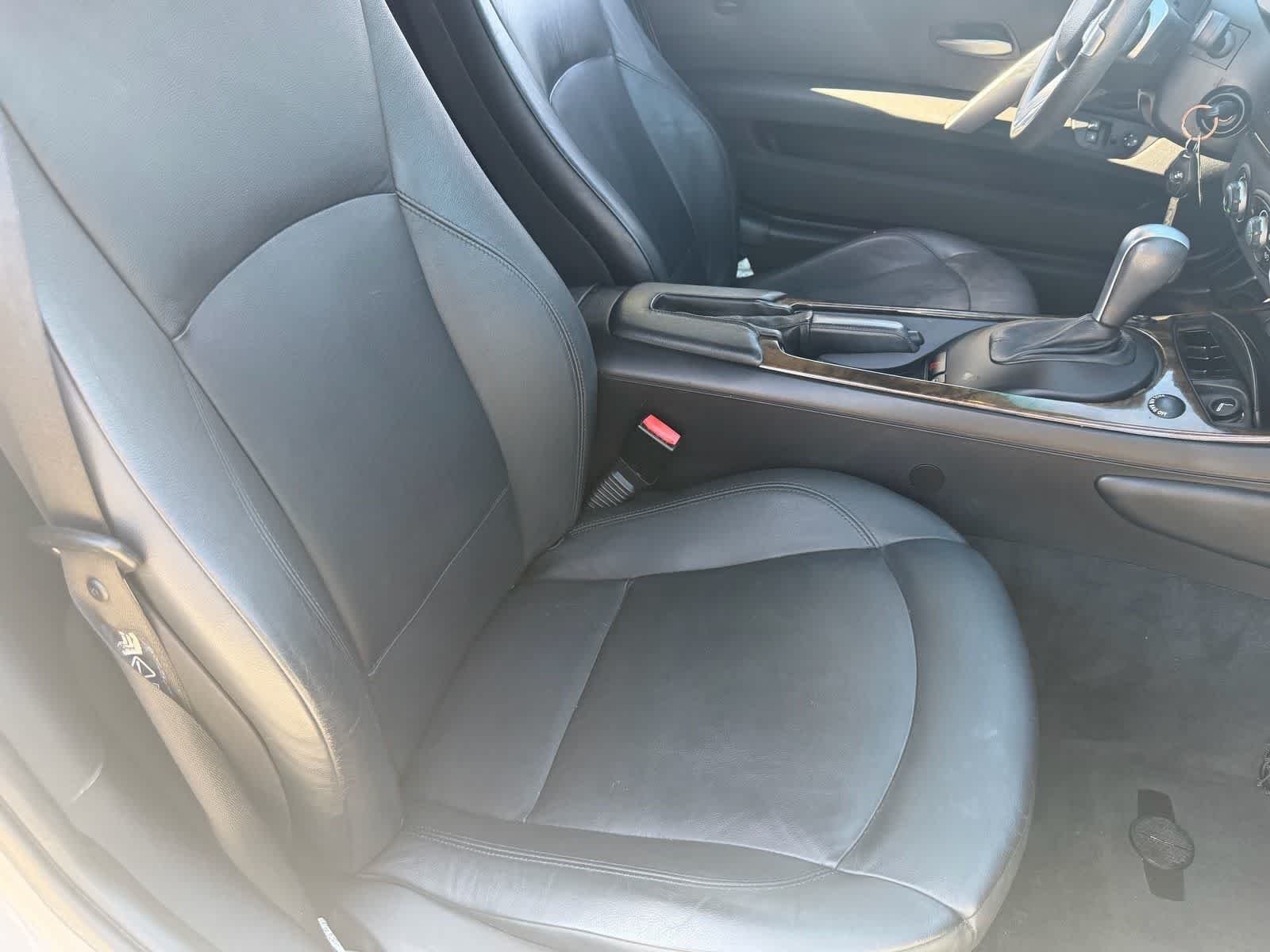 Imagen 10: BMW 3.0si plateado de 2008 de segunda mano