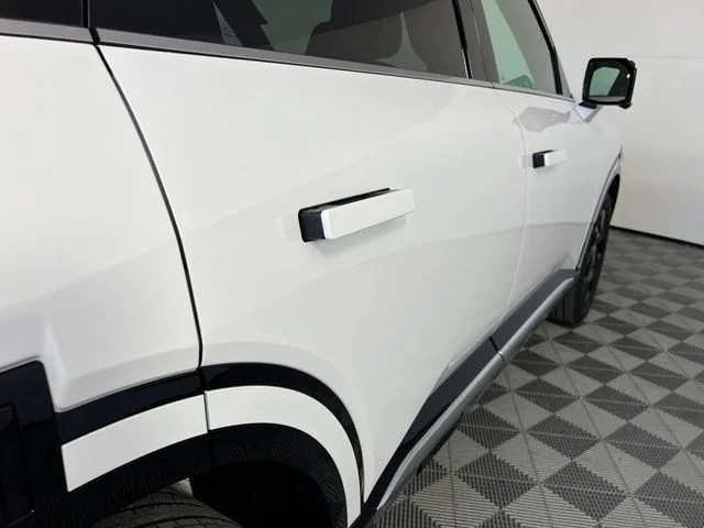 New 2027 White Kia SX image 7