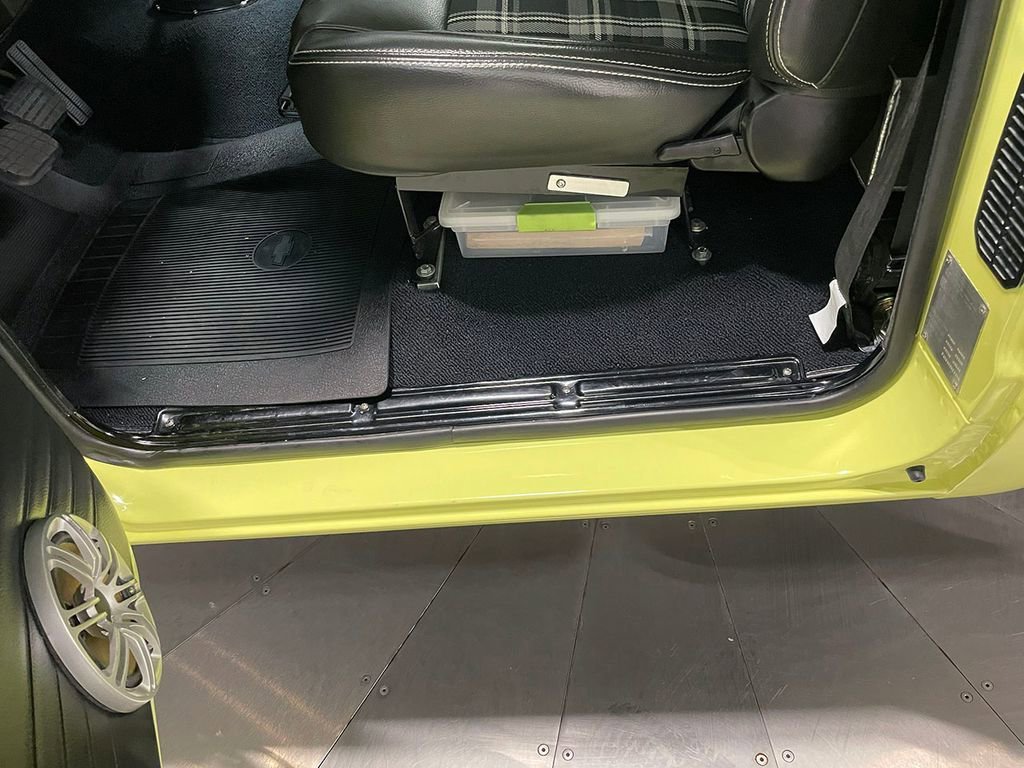 Used 1972 Yellow GMC  image 78