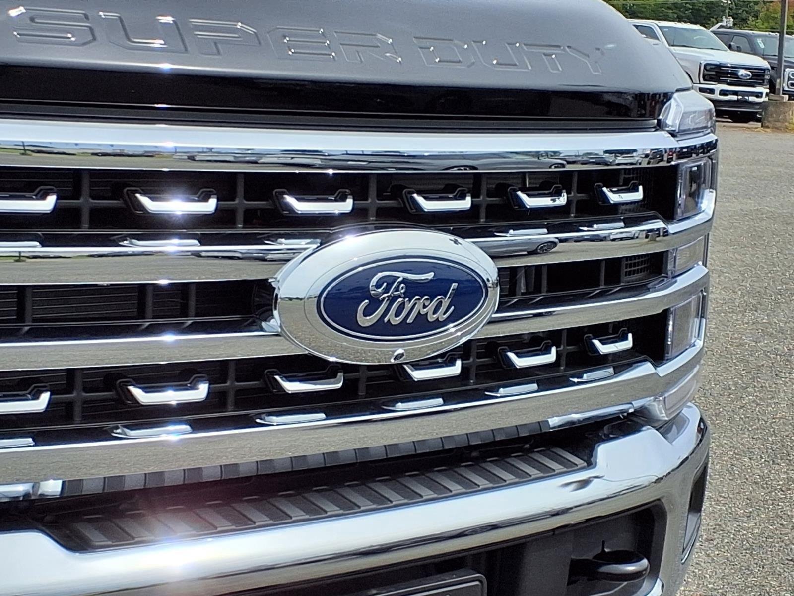 New 2026 Agate Black Metallic Ford F-250® Lariat® image 12