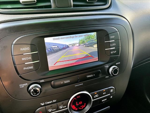 Used 2017 Red Kia Plus image 26