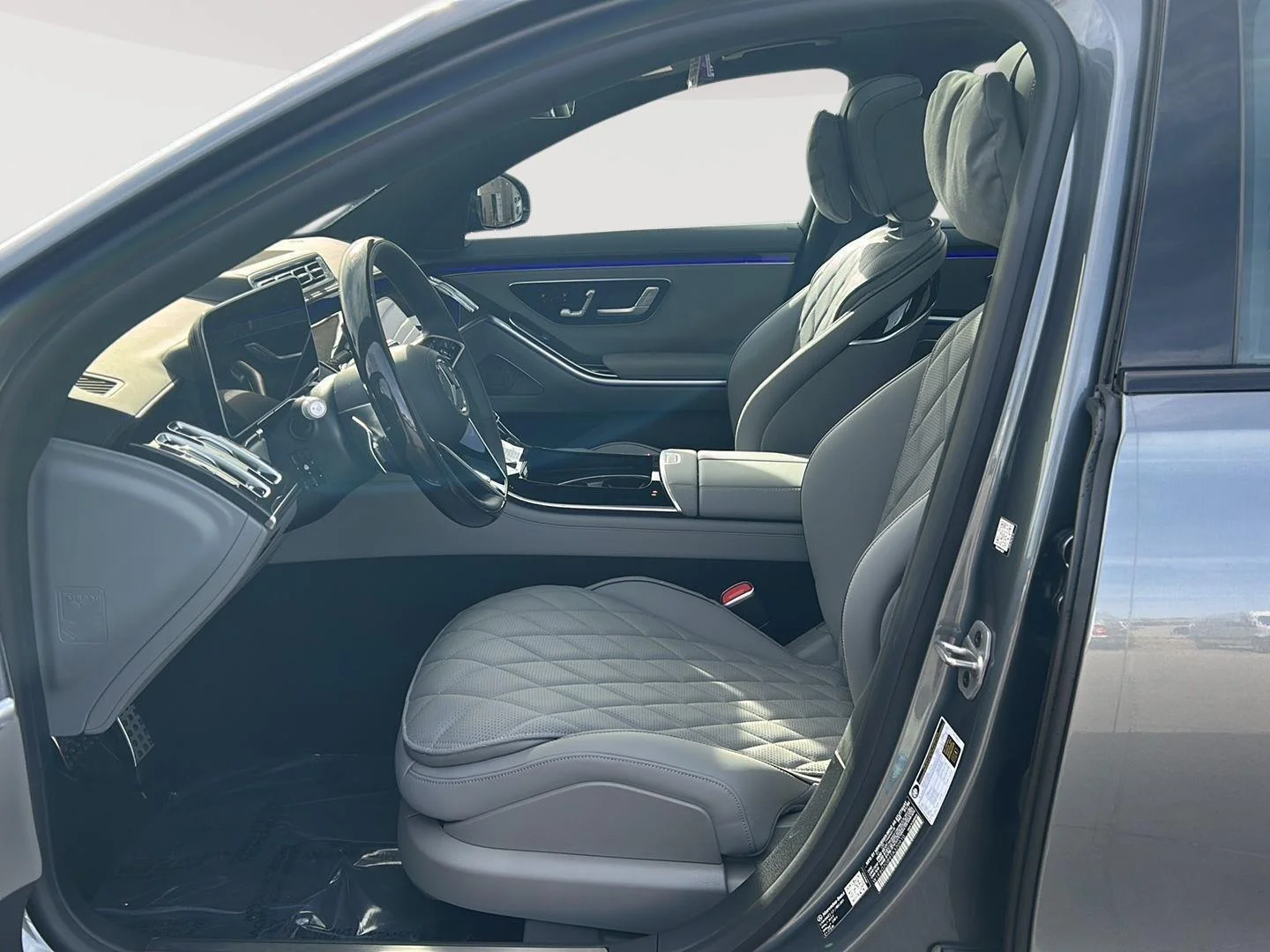 New 2026 Selenite Grey Metallic Mercedes-Benz S 580 image 13