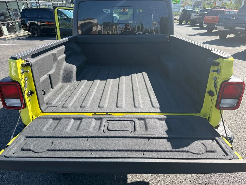2023 Jeep Gladiator WILLYS - Photo 19