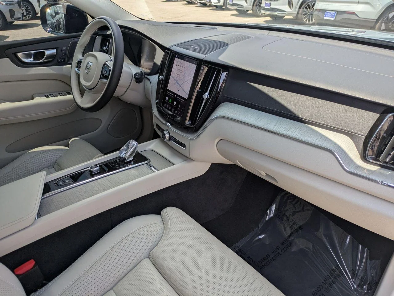 Used 2024 Thunder Grey Metallic Volvo T8 Ultimate Dark Theme image 25