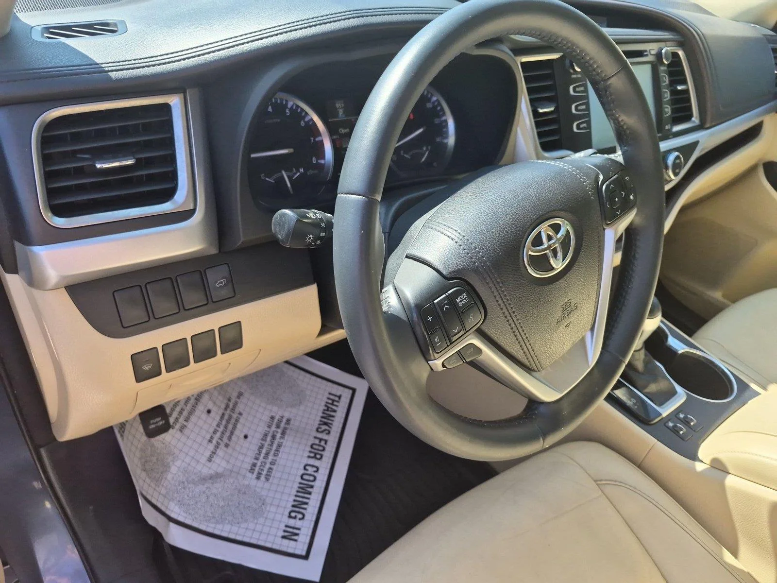Used 2016 Shoreline Blue Pearl Toyota XLE image 19