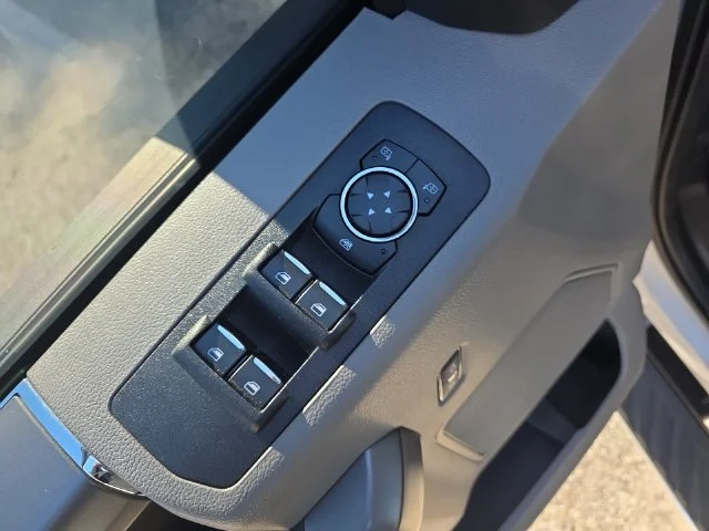 Used 2019 White Ford XLT image 29