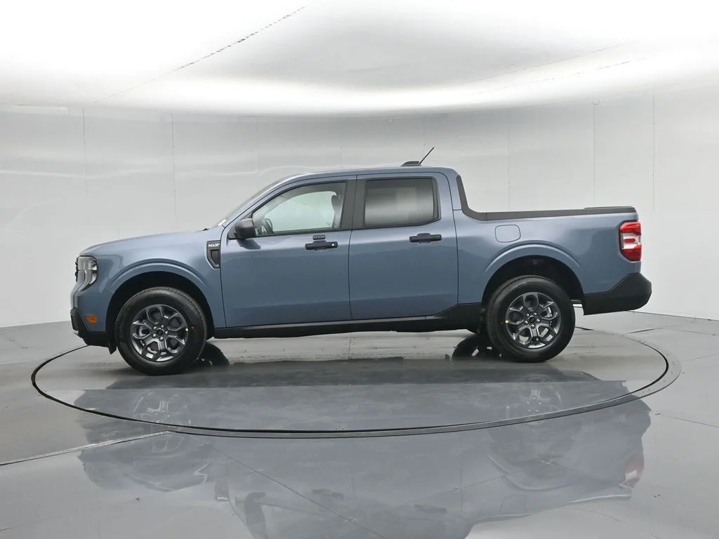 New 2026 Gray Ford XLT image 27
