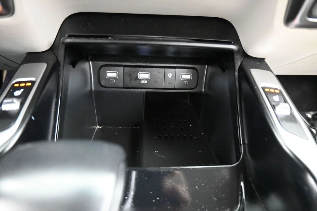 Used 2023 Glacial White Pearl Kia EX image 28