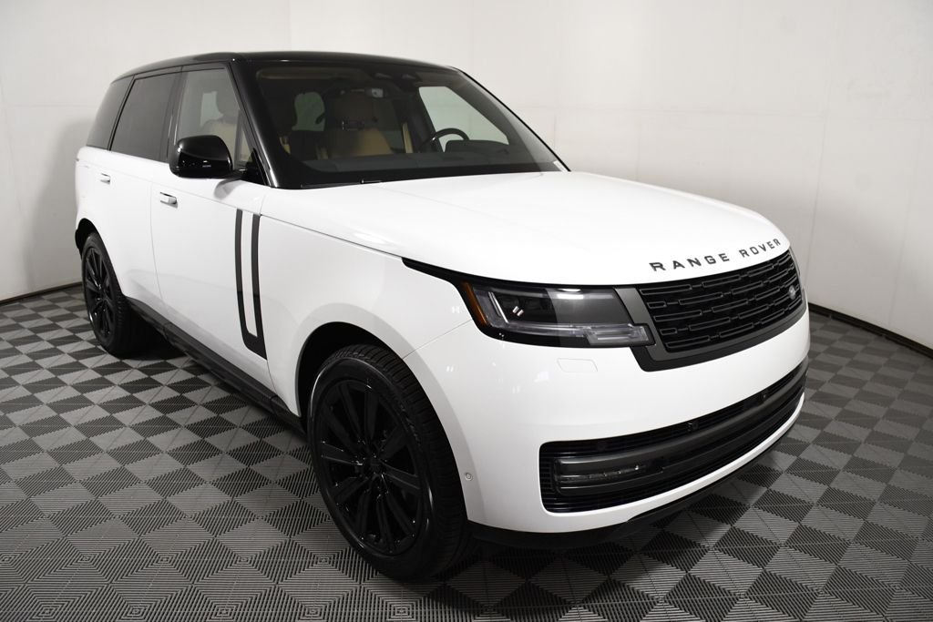 New 2026 Fuji White Land Rover SE image 9