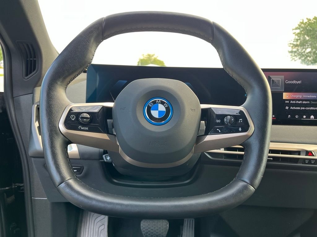 Certified Used 2024 Gray BMW xDrive50 image 32