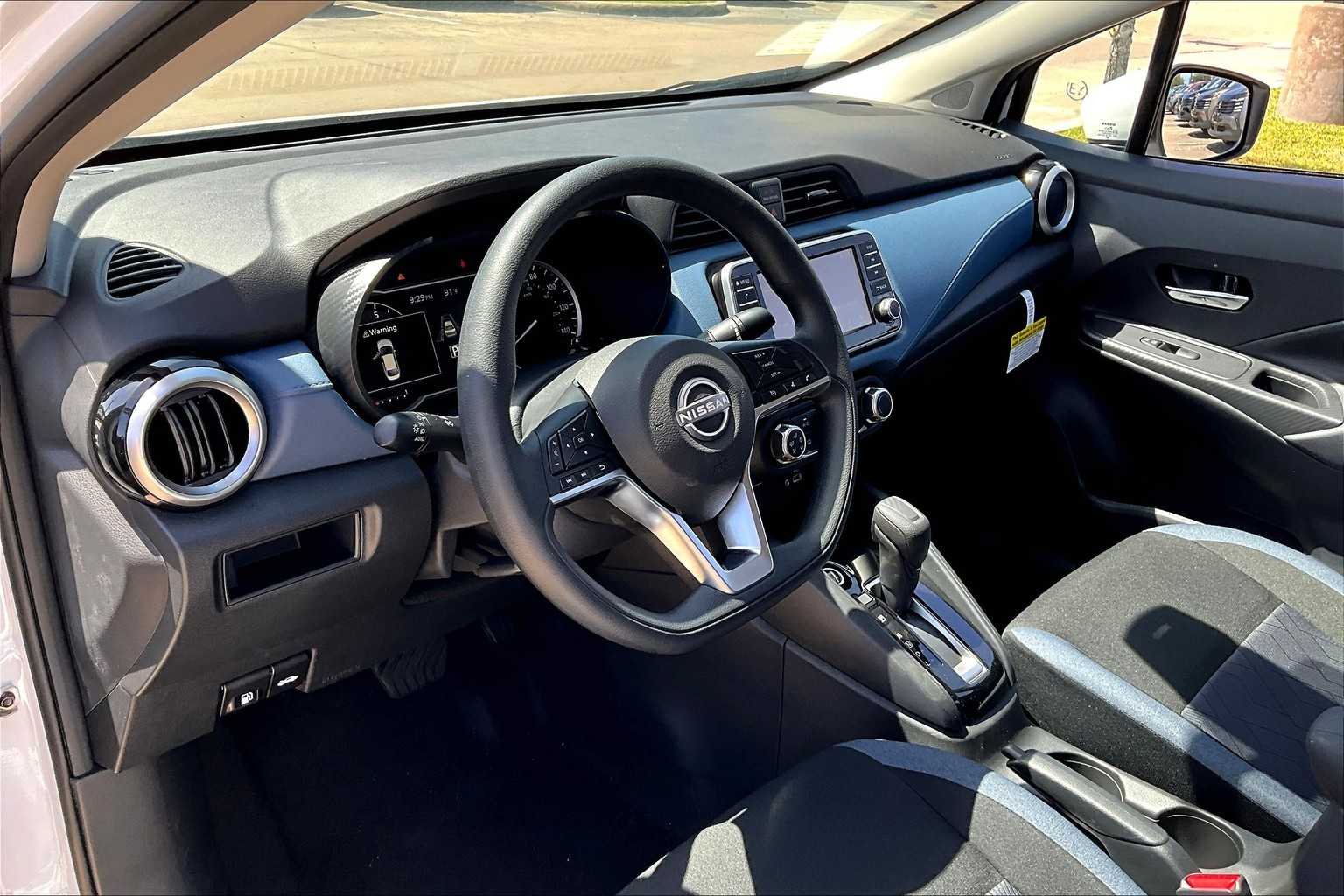 Used 2025 Aspen White Tricoat Nissan SV image 10