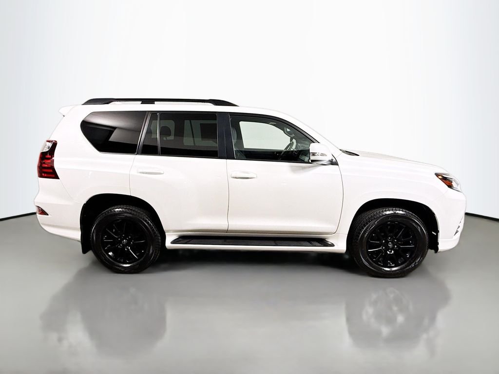 Used 2022 Starfire Pearl Lexus Base image 8
