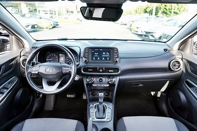 Used 2021 Black Hyundai SEL Plus image 18