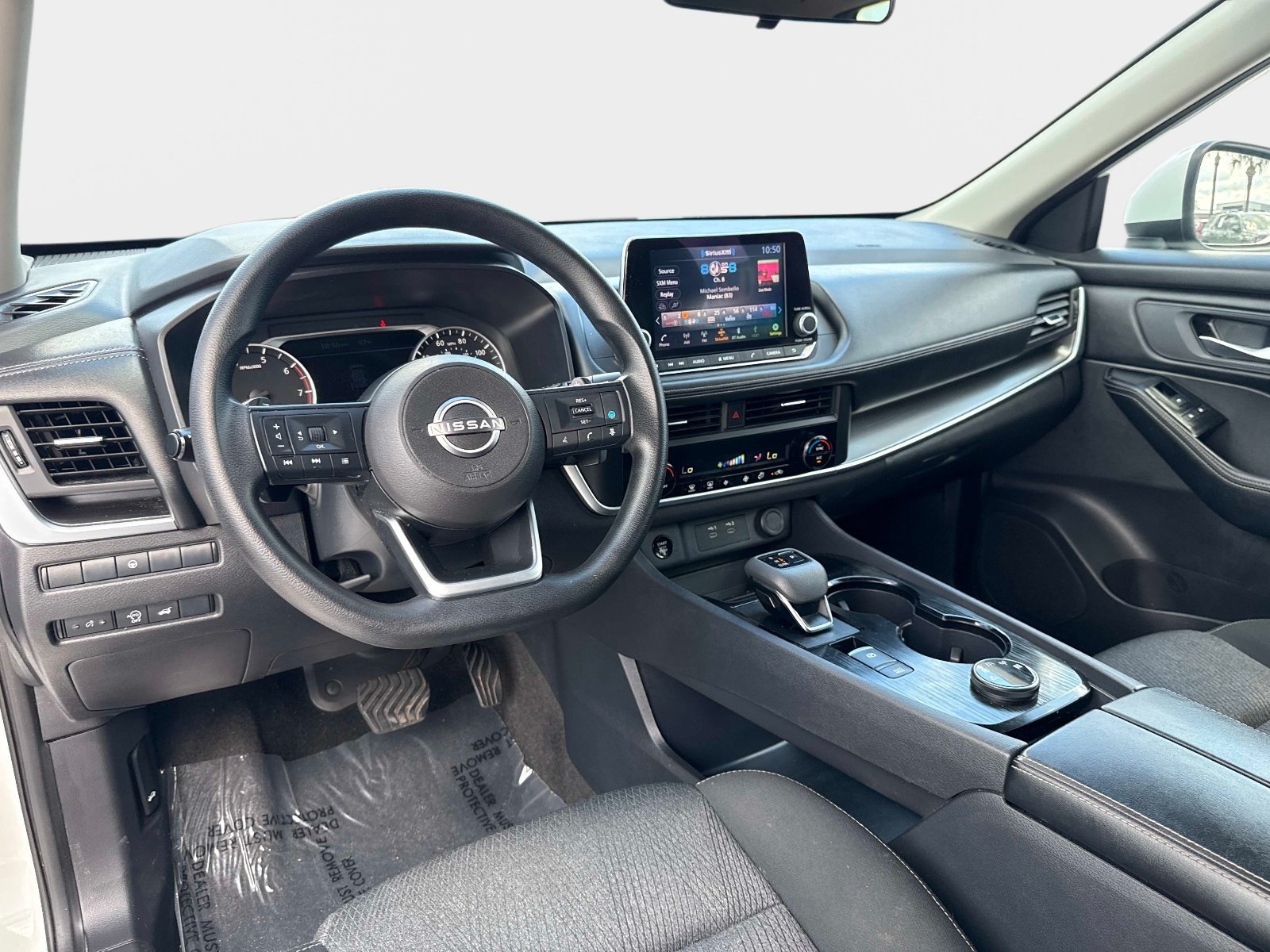 Used 2024 Everest White Pearl Nissan SV image 15