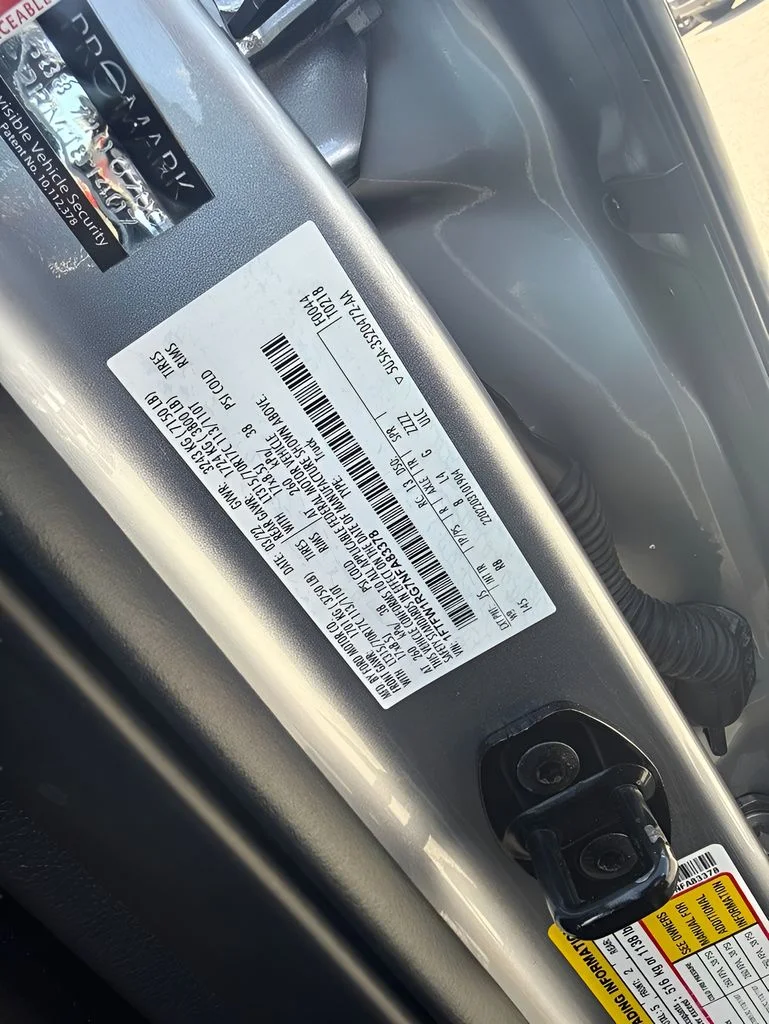 Used 2022 Silver Ford Raptor image 34