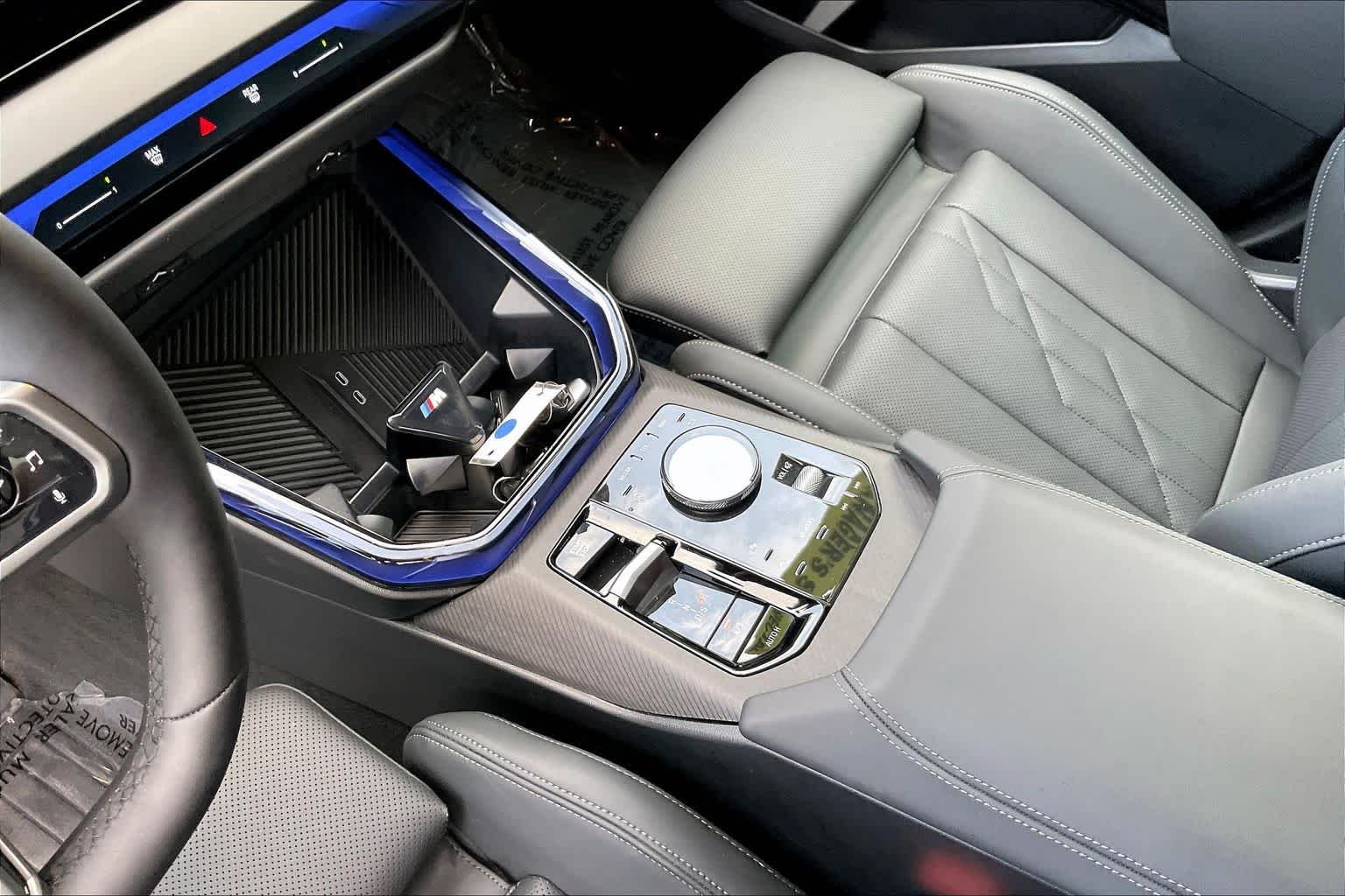 New 2026 Dark Graphite Metallic BMW 30 xDrive image 7