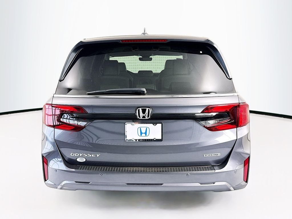 New 2026 Modern Steel Metallic Honda Touring image 6