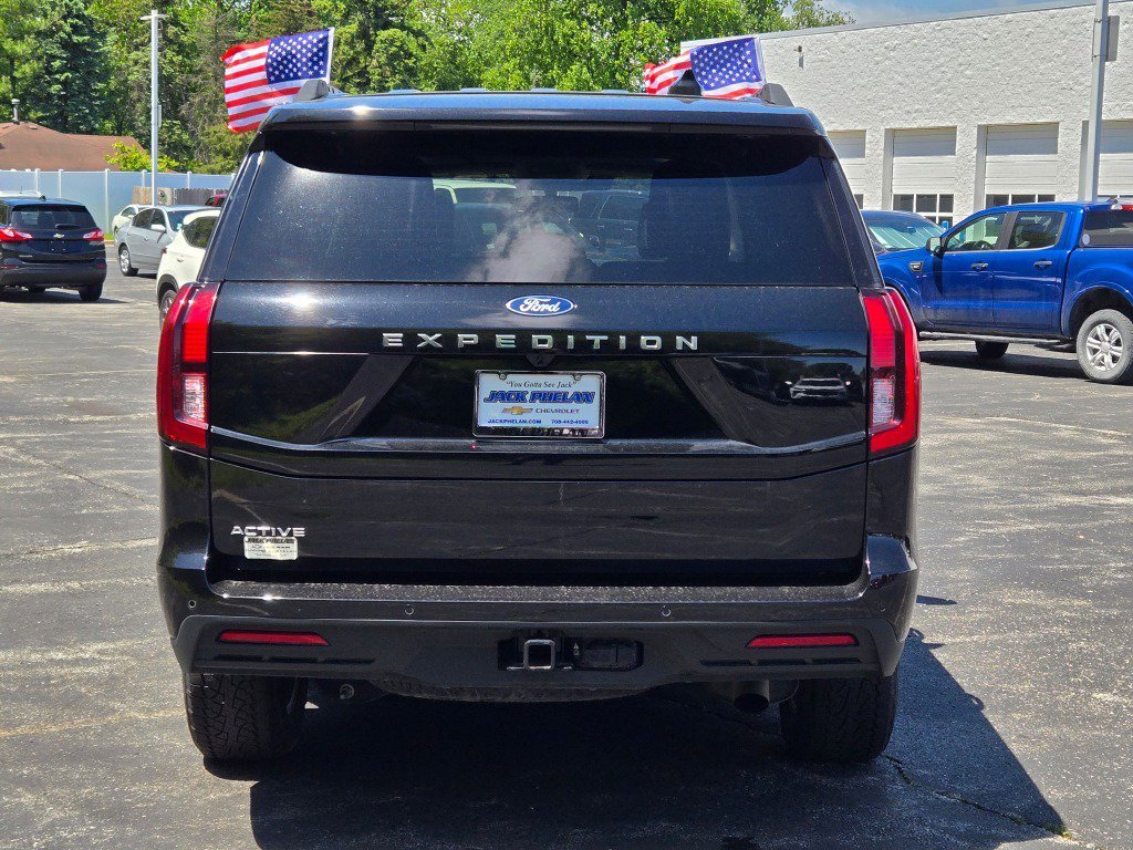2025 Ford Expedition Active - Photo 14