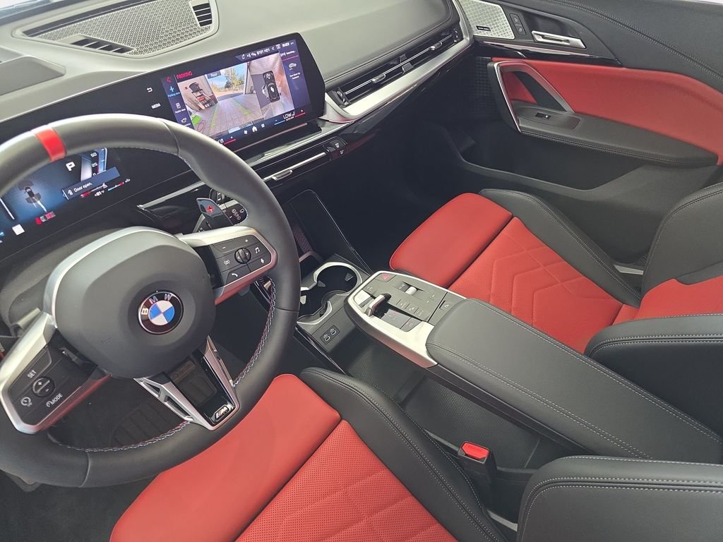 Used 2025 Black BMW M35i image 26