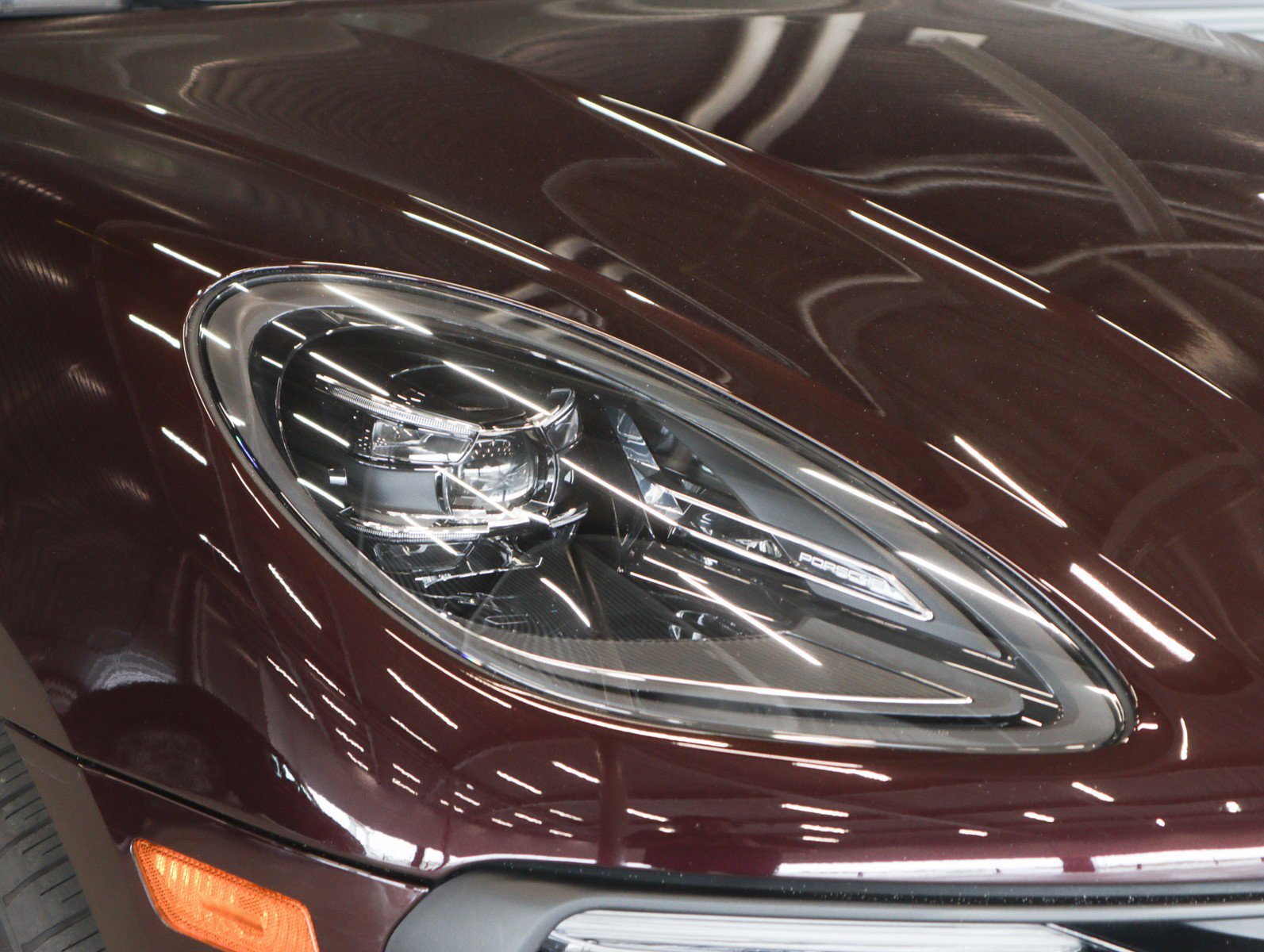 Used 2024 Copper Ruby Metallic Porsche  image 23