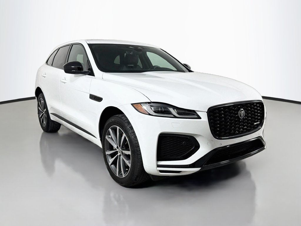 Used 2025 White Jaguar P250 R-Dynamic S image 3