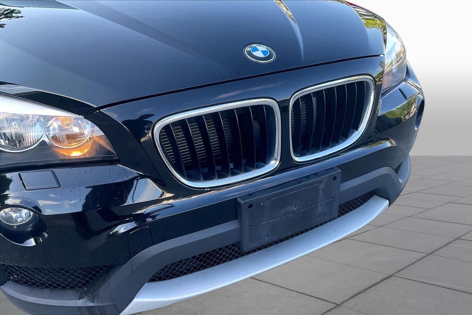 Used 2014 Black Sapphire Metallic BMW xDrive28i image 30