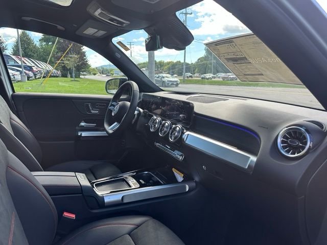 New 2026 Cirrus Silver Metallic Mercedes-Benz GLB 250 image 27