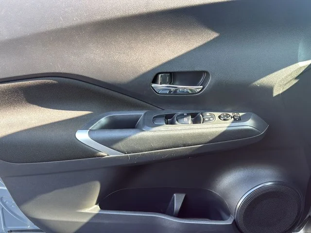 Used 2022 Gray Nissan SV image 30
