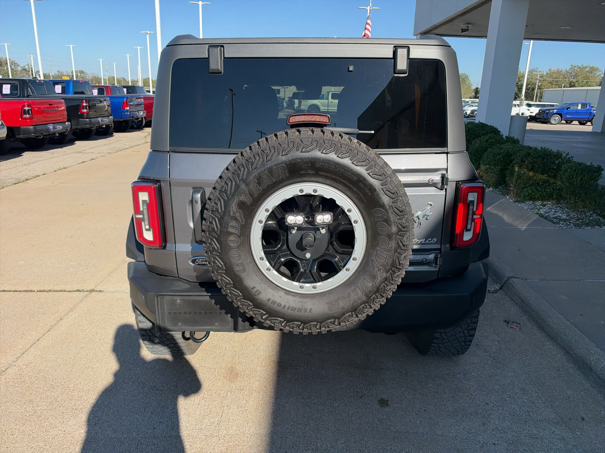 Used 2023 Carbonized Gray Metallic Ford Outer Banks image 7