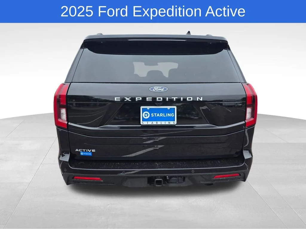 Used 2025  Ford Active image 8