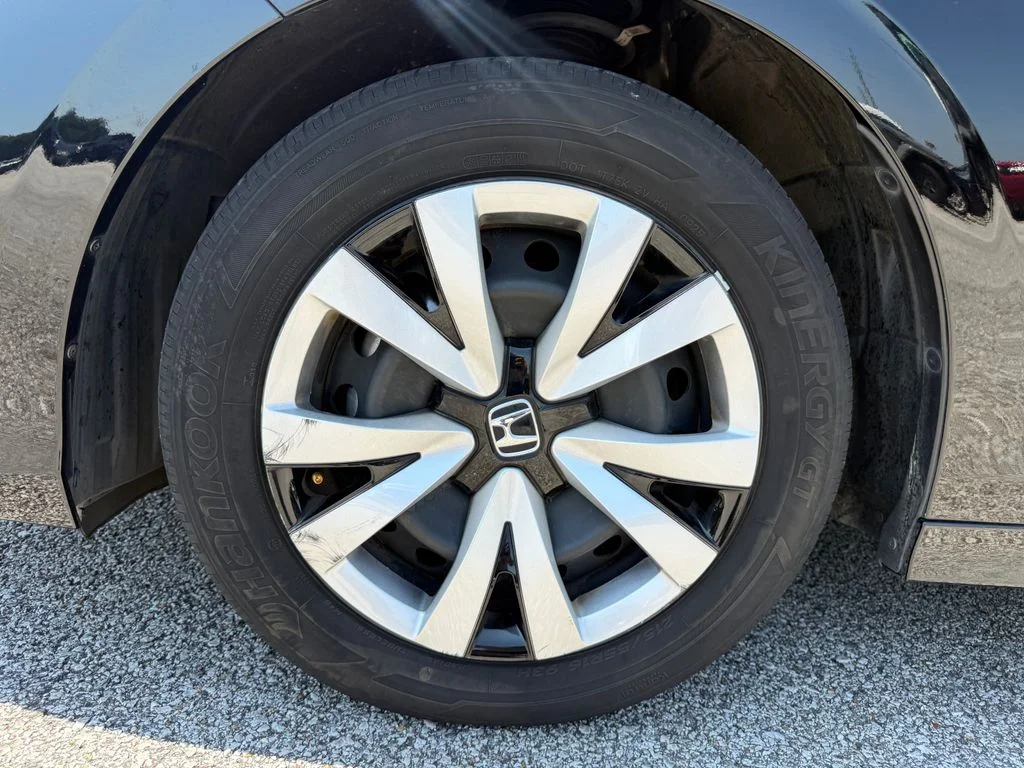 Used 2025 Gray Honda LX image 25