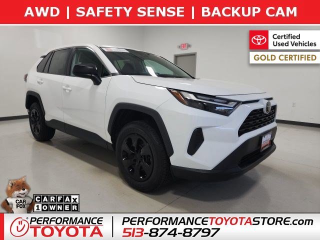 2024 Toyota RAV4 LE