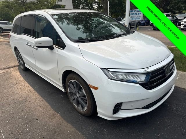 Certified Used 2023 Platinum White Pearl Honda Elite image 5