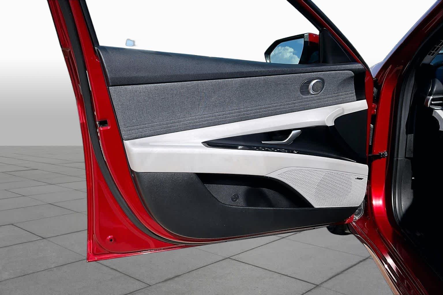 Used 2023 Ultimate Red Hyundai Limited image 21