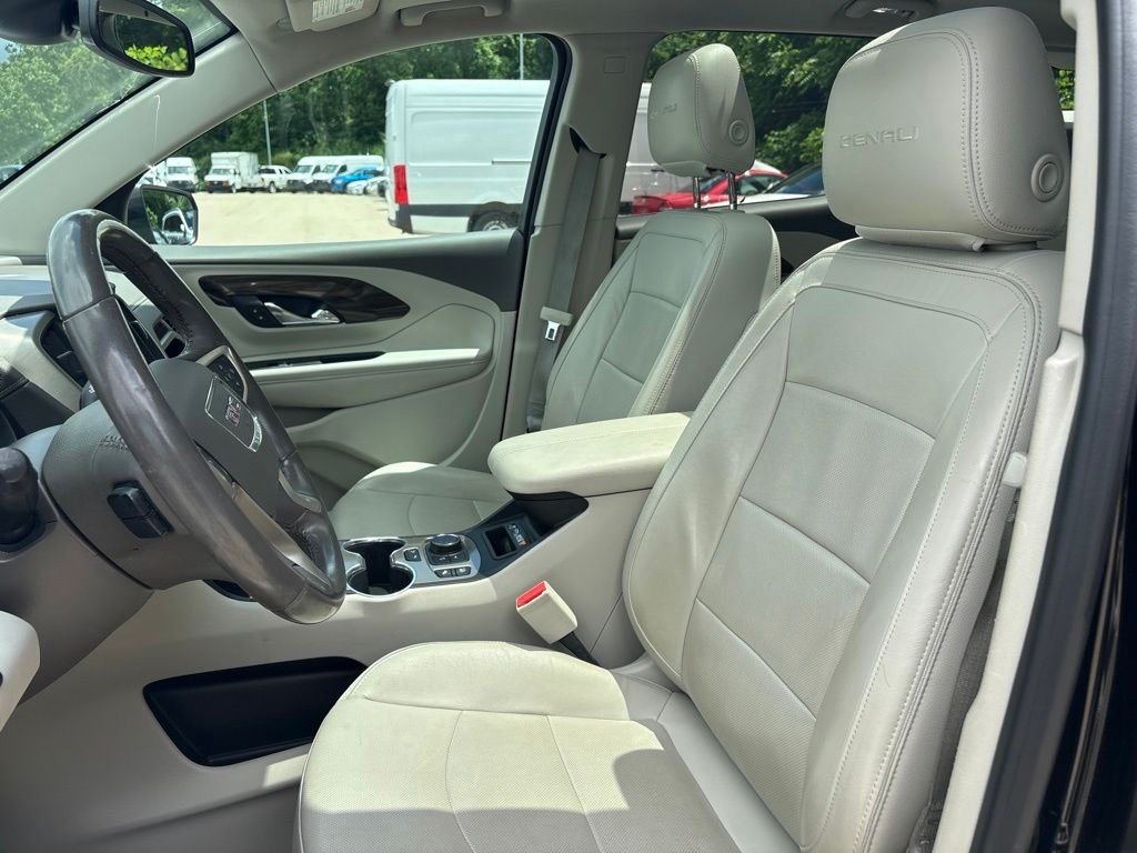 Used 2020 Black GMC Denali image 18