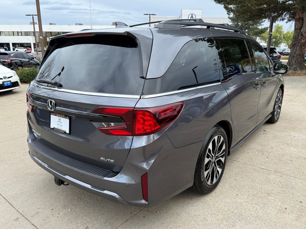 2025 Honda Odyssey Elite photo 2