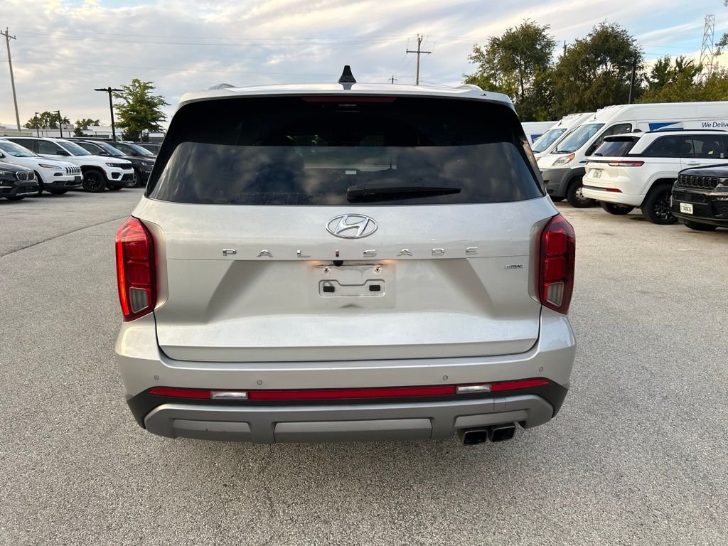 Used 2024 Silver Hyundai SEL image 7