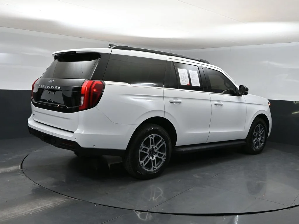 Certified Used 2025 White Ford Active image 3