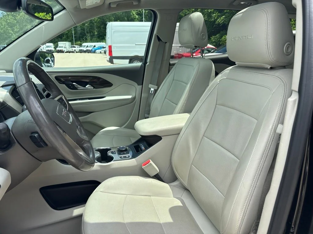 Used 2020 Black GMC Denali image 18