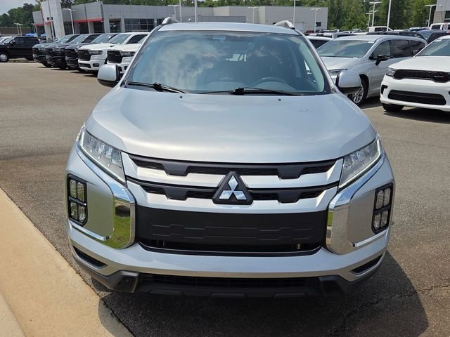 Used 2021  Mitsubishi 2.0 ES image 2