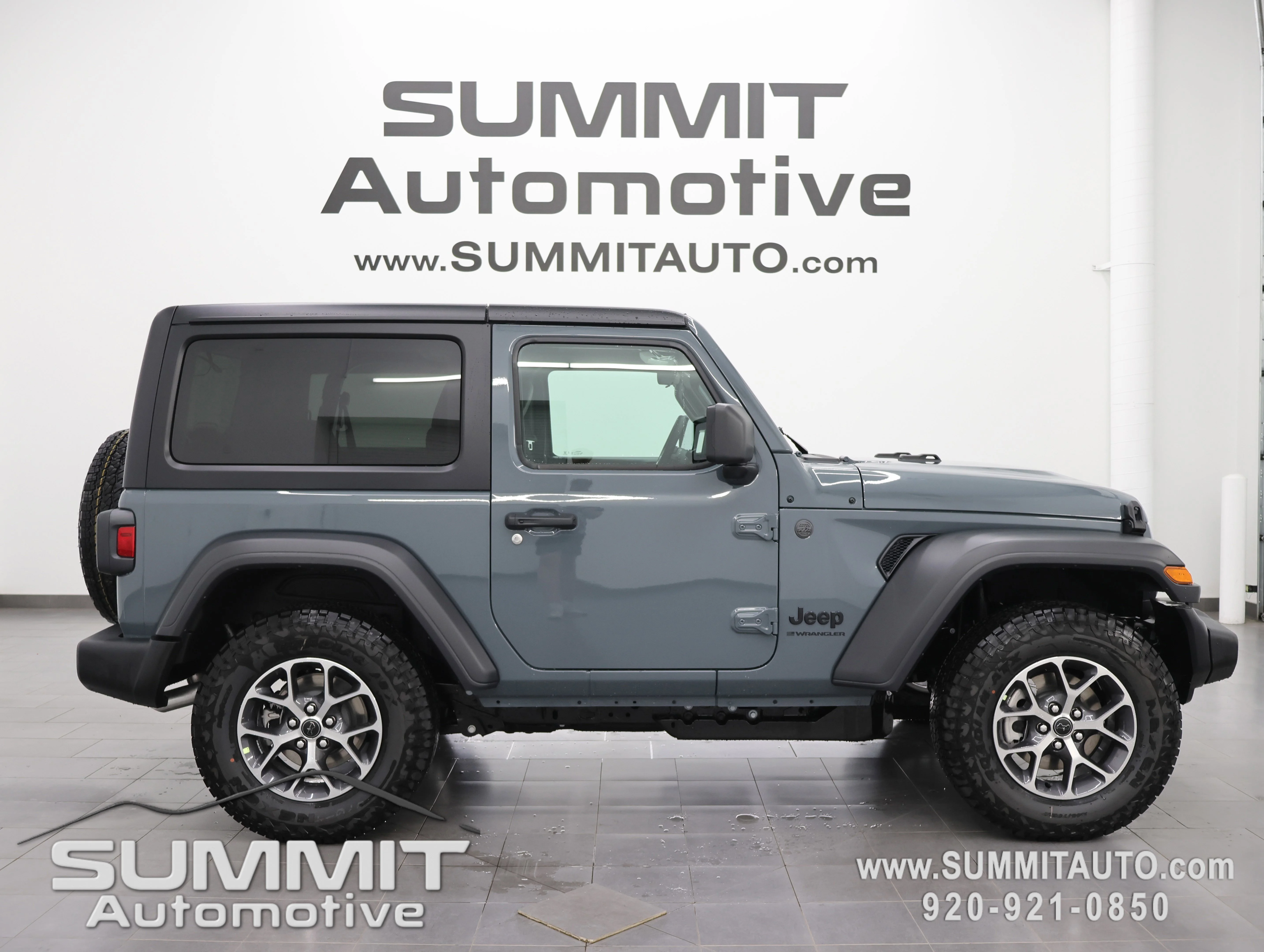 New 2026 Anvil Clear-Coat Exterior Paint Jeep Sport S image 1